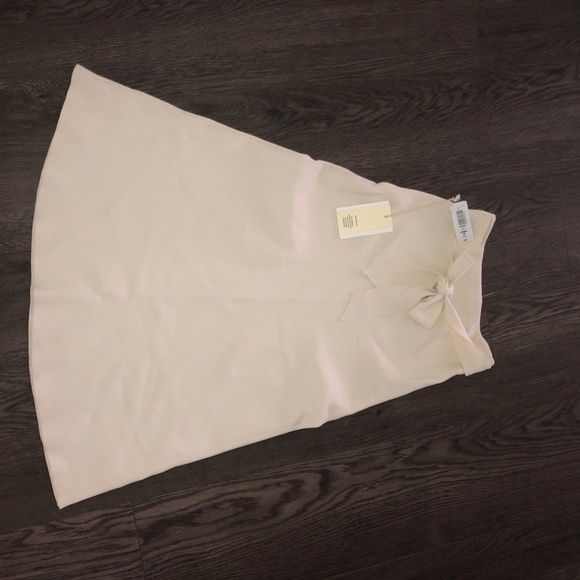 Wilfred skirt with tags - Picture 3 of 5